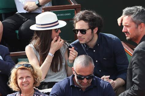 Vianney se une a la lucha contra el cáncer de mama disfruta de los descuentos que tenemos para ti. PHOTOS - Vianney et son amoureuse à Roland-Garros - Gala