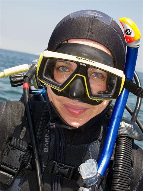 Am besten für private shows. Pin by David glaser on Girl blog | Scuba girl wetsuit ...
