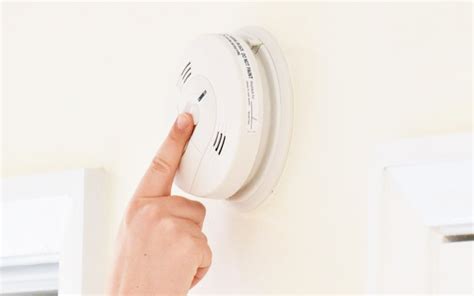 This is another versatile smoke detector with a combination of smoke and carbon monoxide detection. Here Are the 7 Best Smart Smoke Detectors You Should Use ...