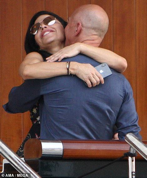 Jeff bezos and lauren sanchez are enjoying their downtime! Jeff Bezos and Lauren Sanchez kiss and cuddle while aboard ...