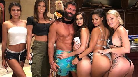 Tiffany was excited to show her magnificent body on film. Dan Bilzerian ultrapassa a marca de 26 milhões de ...