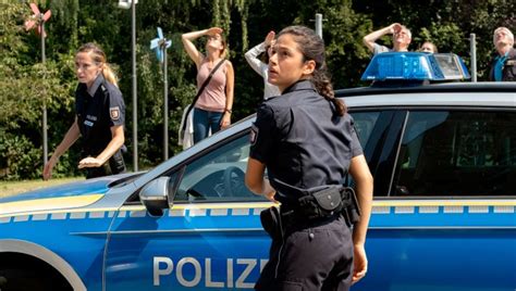 Könnt mich zukünftig bitte jemand daran erinnern vorher zu schauen um was es im tatort geht? "Tatort" heute aus Kiel: "Der Fluch der weißen Möwe" im ...