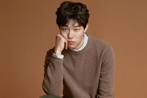 That role quickly turned him into a star and earned him more prizes, this time from the paeksang arts. Ryu Jun Yeol Talks About Why His Favorite Word Is Love And ...