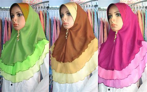 Bahkan, corak dan gaya tudung sememangnya menampilkan perubahan yang begitu ketara bagi mengetengahkan lagi sifat kewanitaan pada si. perniagaan online: tudung fareeda