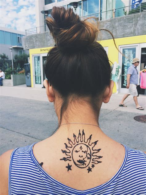 Maybe you would like to learn more about one of these? Henna Tattoo from a local sidewalk artist in Venice Beach ...