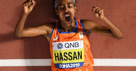 Dutch runner sifan hassan broke the women's 10,000m world record by more than 10. De bijzondere prestatie van Sifan Hassan leidt tot ...