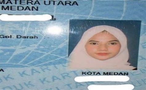 Foto hot spg cantik buka cd. Fotonya di KTP Dianggap Terlalu Cantik, Netizen: Pakai Orang Dalam