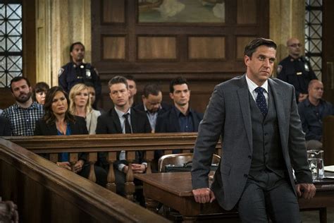 Garland asks benson to investigate an unusual domestic violence case when his neighbor is found. LAW & ORDER SVU Season 18 Episode 4 Photos Heightened ...