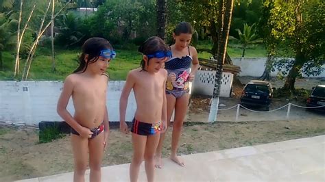 #2 ‹ bem menininhas ›. Desafio na piscina - YouTube