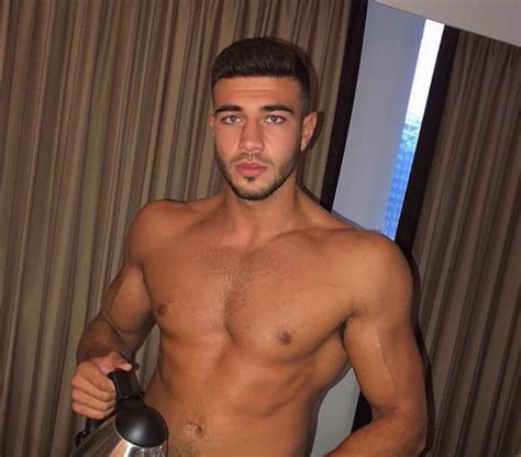 Thomas michael john fury is a british professional boxer and reality television star. Tommy Fury spotted at the same party as his ex - as Molly-Mae Hague lives it up in LA - Goss.ie