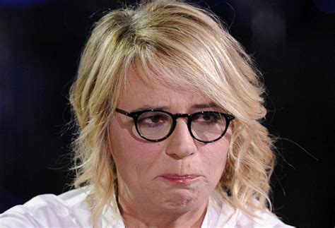 Attraverso i propri canali social. Maria De Filippi tradita da Costanzo? La confessione della ...