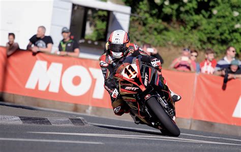 British car race on isle of man (1951). 2017 Isle of Man TT Friday Qualifying: BMW's Hutchinson Fastest