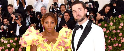 Serena williams' mann und ihre tochter reisten nach toronto in kanada, um sie beim rogers cup finale 2019 zu unterstützen, wo sie aufgrund von rückenschmerzen am sonntag leider aufgeben. Serena Williams: Das ist ihr erfolgreicher Mann Alexis Ohanian