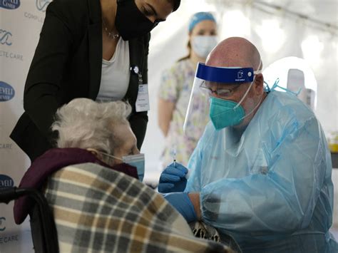 Registro de vacunación domiciliaria para adultos mayores de 65 años. Registro De Adultos Mayores Para Vacuna Covid ...