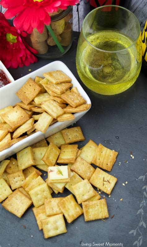 Like most seafood, shrimp isn't toxic to cats, and your kitto will naturally love it. Crunchy Homemade Saltine Crackers - Living Sweet Moments