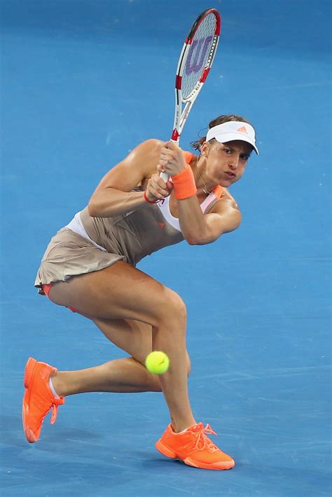 Simona halep ve andrea petkovic. Maria Sharapova, Serena Williams Ready For 2014 Brisbane ...