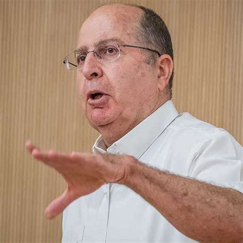 יש עתיד נגד בוגי יעלון: חבר הכנסת משה בוגי יעלון בביקורת חריפה נגד ראש הממשלה רגע ...