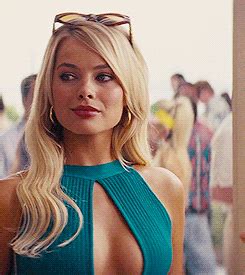 Leonardo dicaprio earned over 400 times more than jonah hill for his work on the wolf of wall street. IRETON | Margot robbie wolf, Actress margot robbie, Margot ...