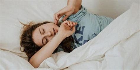 Dan tanpa panjang lebar lagi silahkan perhatikan rangkuman di bawah ini mengenai angka erek erek. Maksud Mimpi Ikan Laga