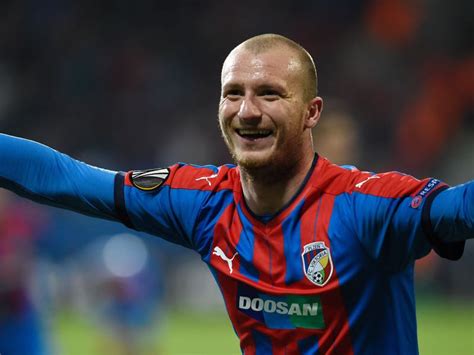 Last season, a certain lionel messi won the uefa golden shoe award for the top goal scorer across the continent, with an incredible 36 goals in just 34 la liga matches. Sporting vs Plzen - Europa League - Preview - Fussball Stadt