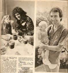 Brian may was born in hampton, middlesex to ruth irving (fletcher) and brian may shares three children with his first wife christine mullen; Brian May with his children Jimmy, Louisa Emily | Queen ...