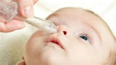 Video kali ini tentang cara mengatasi hidung tersumbat pada bayi secara alami, tradisional dan cepat. Hidung Bayi Anda Tersumbat? Coba Beri Air Panas dan Minyak ...