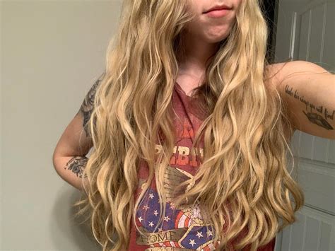 The gel really helps with the frizz. First week using CGM for my wavy hair! Already learning ...