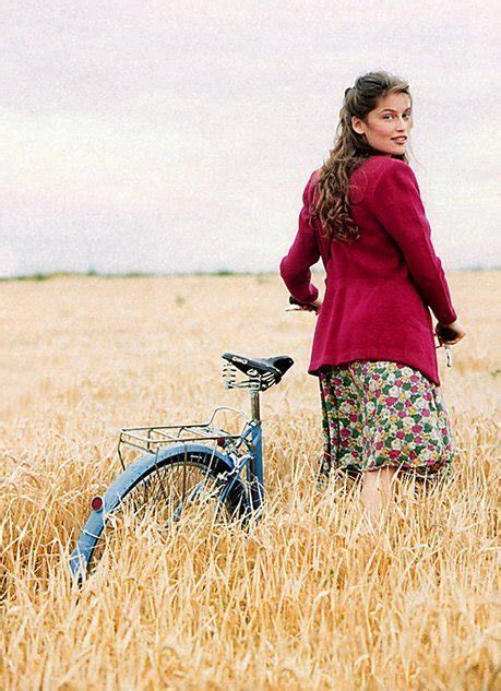 Laetitia casta adlı kişinin biyografisinin, yer aldığı filmlerin, fotoğrafların ve laetitia casta ile ilgili haberlerin olduğu intersinema.com sayfasıdır. La_Bicyclete_Bleue