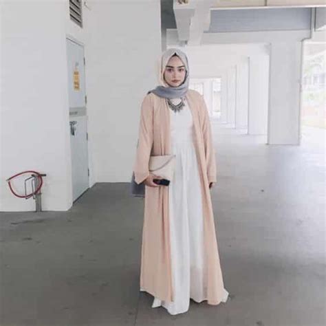 Kalo hari raya sms aja. 30+ Model Baju Gamis Remaja Jaman Sekarang - Fashion ...