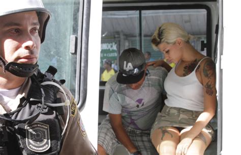 Descansa en paz querida oksana, que dios pueda. Sara Winter, líder de grupo extremista, já foi presa no ...