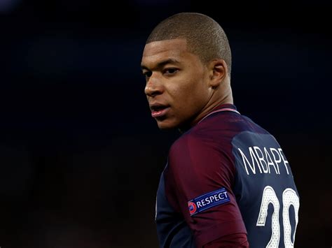 Мбаппе килиан (mbappé kylian) футбол нападающий франция 20.12.1998. ¿Kylian Mbappé ya no quiere continuar jugando en el PSG ...