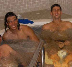 20h chủ nhật 11/10, trên vnexpress. Nadal & Djokovic in the hottub
