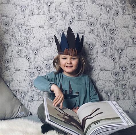 See more ideas about kids bedroom, kids, vintage kids room. The cutest! 🐻 🐻 Wallpaper - Friendly Bears . . . . # ...