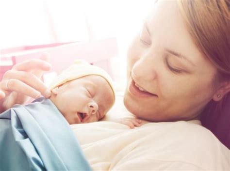 4 Cara Mengatasi Perut Kembung pada Bayi Setelah Menyusu
