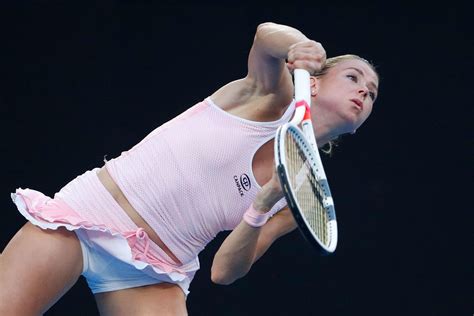 Camila giorgi, tennista di fama internazionale, è allenata dal padre giorgio e fidanzata con il camila giorgi è una tennista di fama internazionale, vincitrice di importanti premi durante la sua lunga. Camila Giorgi Photos Photos: 2018 Australian Open - Day 4 ...