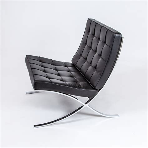 Barcelona mies van der rohe for knoll 1970s black leather lounge chair. Barcelona Chair von Knoll International | Möbel Zürich ...