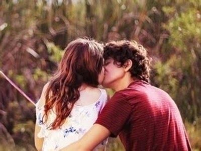Lihat ide lainnya tentang ciuman, fotografi, romantis. Keluar Kemana: 7 Tipe Ciuman Romantis Yang Paling Berkesan Buat Wanita