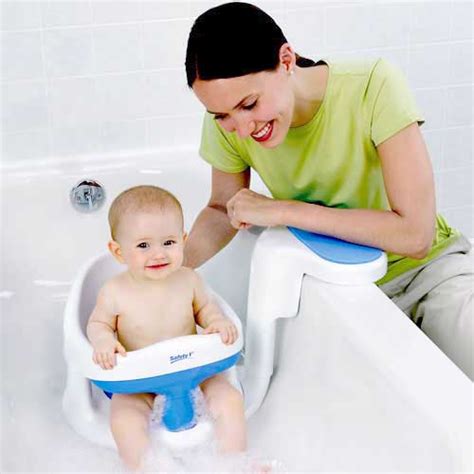 A clean, safe and happy baby? Toddler Tub Seat / priced per week - Baby Beach Rentals
