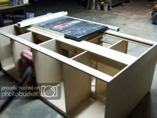 Build this simple table saw outfeed and assembly table. Table saw island #1: first look - by 559dustdesigns ...