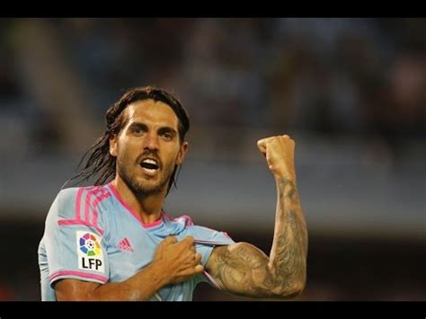 Het seizoen begon op 23 augustus 2014 en eindigde op 24 mei 2015. Joaquín Larrivey-All Goals-2014/15-Celta Vigo-HD - YouTube
