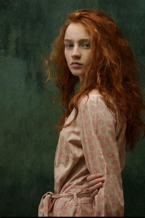 Queen elizabeth i had red hair and having red hair became fashionable and women in paintings were. 575 best Paintings - portrait - simple background images ...