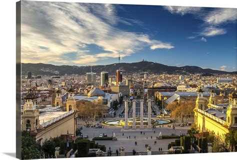 Pictures of barcelona spain, barcelona architecture, beaches, night life, pictures that capture the spirit of barcelona, spain. City skyline at sunset from Montjuic, Barcelona, Catalonia ...