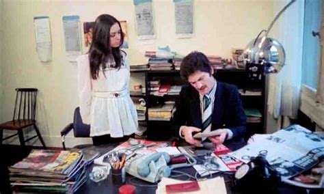 Singur mărțișorul este un mic simbol făcut din două fire de lînă de culoare albă și roșie. VIDEO ZETA ONE: Demoniac (1975)