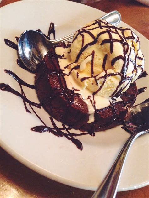 Ask your server for today's selection of flavors. Big ol' brownie Texas Roadhouse | Yummy treats, Delicious ...