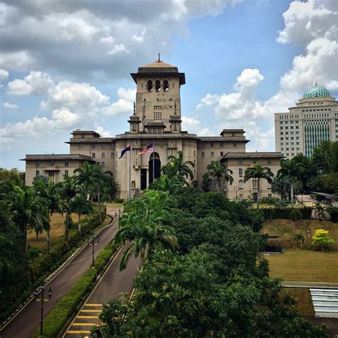 Penyusunan waktu solat fardhu telah diajarkan sendiri oleh malaikat jibrail kepada nabi muhammad s.a.w. 8 Tourist-Must-Visit In Johor Bahru - DISCOVER JB // 盡在新山