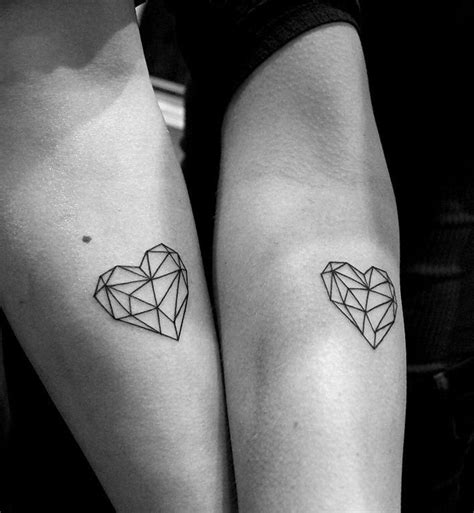 Hol dir dein passendes tattoo. 33 Triangle Couple Tattoo Designs For The Love of Geometry