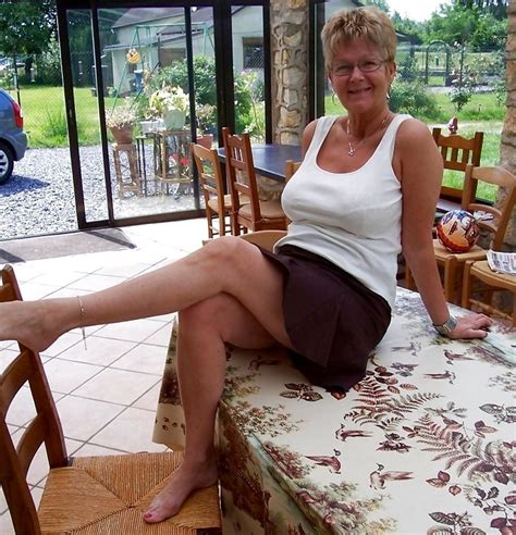 Stepmom trains some tricks sexu 09:43. Extraordinary MILF