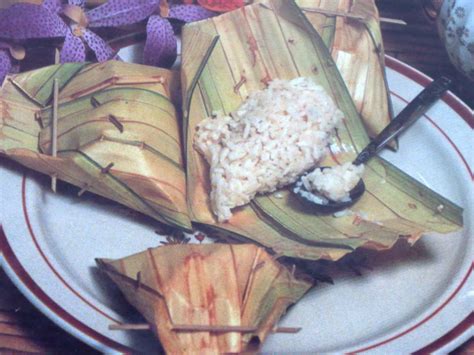 Setelah puas renang aku naik dan segera ke kamar mandi yang besar. Kuih Puteri Mandi - Contoh Mik