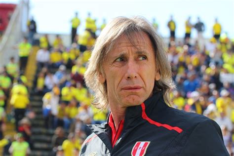 Hugo alves, asistente de campo de ricardo gareca: Gareca: "Perú ira al Mundial a aprender y competir ...