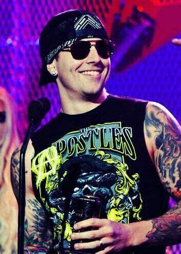 Instagram dedicated to the lead singer of the band @avengedsevenfold, matthew charles sanders @soniamarasa. Pin by haysonrace on a7x | Matt shadows, M shadows ...